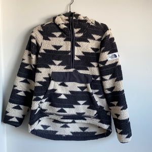 The North Face Campshire Hoodie